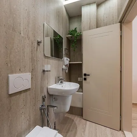 Loen Modern Seaside 3br By Pikhost Apartment Durres